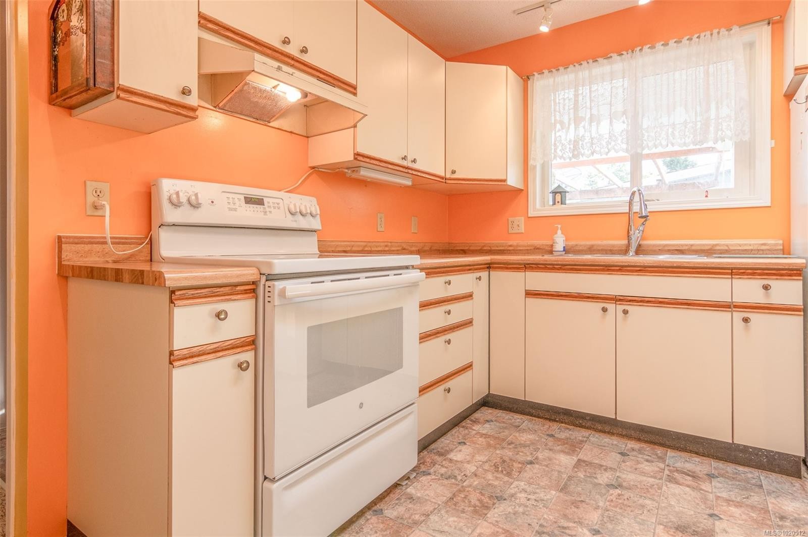 2074-135 Brinkworthy Rd, Salt Spring, BC