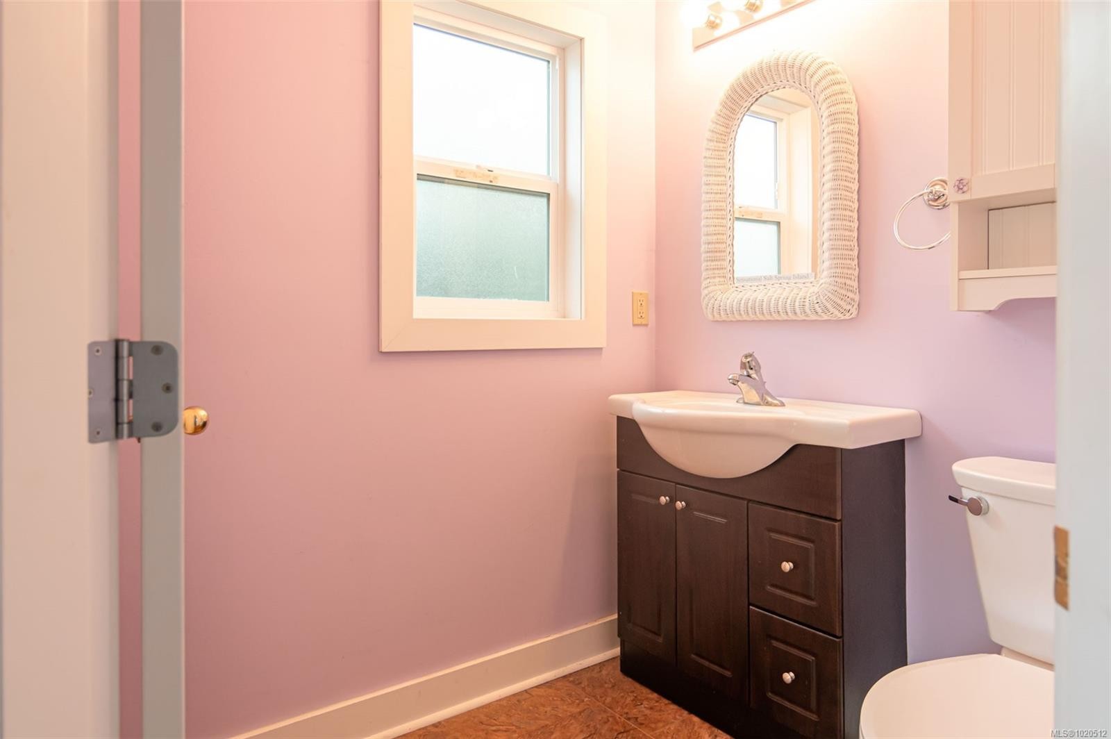 2074-135 Brinkworthy Rd, Salt Spring, BC