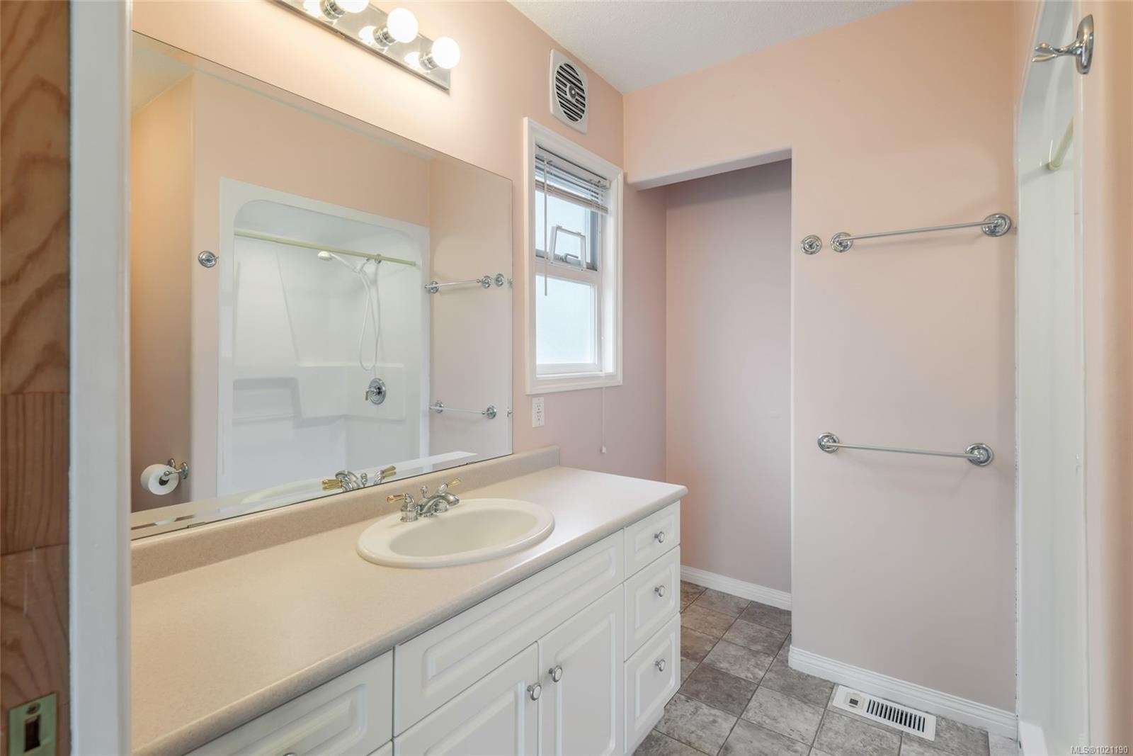 3964 11Th Ave, Port Alberni, BC