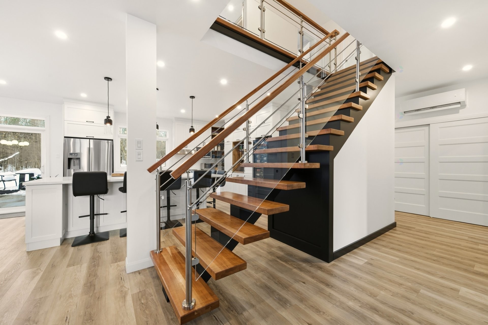 Escalier - 7100Z 7E Rang, Drummondville, QC