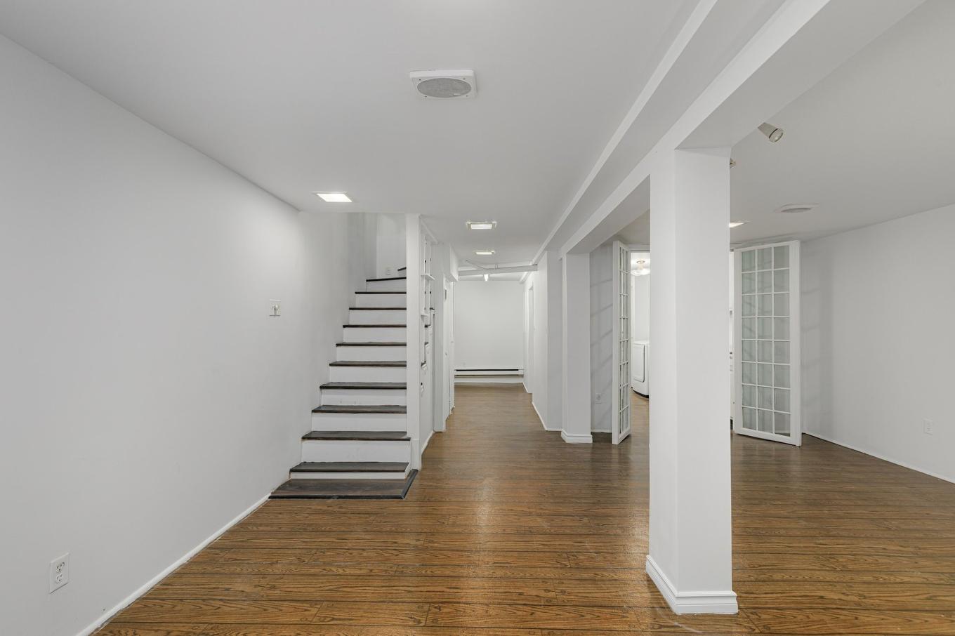 Basement - 4958 Rue Lake, Dollard-Des-Ormeaux, QC - Indoor Photo Showing Other Room
