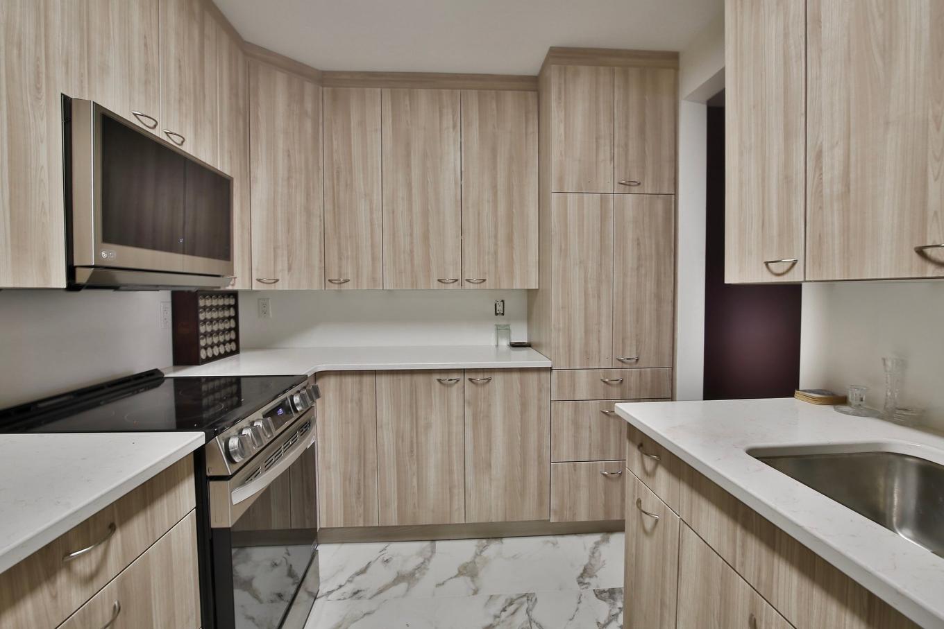Kitchen - 22-1645 Rue Gauthier, Saint-Bruno-De-Montarville, QC - Indoor Photo Showing Kitchen