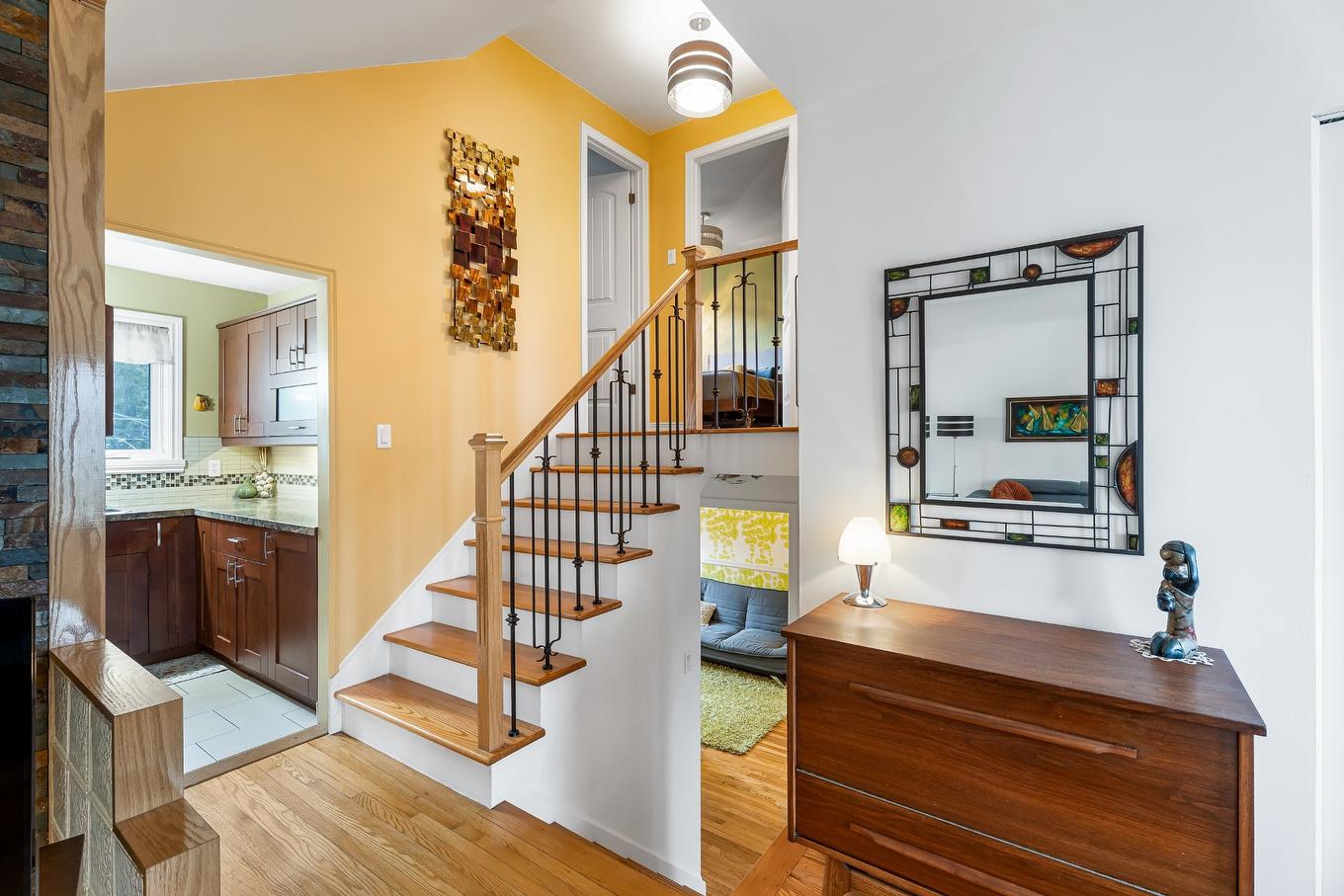 Hall - 1003 Rue Chaumont, Chambly, QC - Indoor Photo Showing Other Room