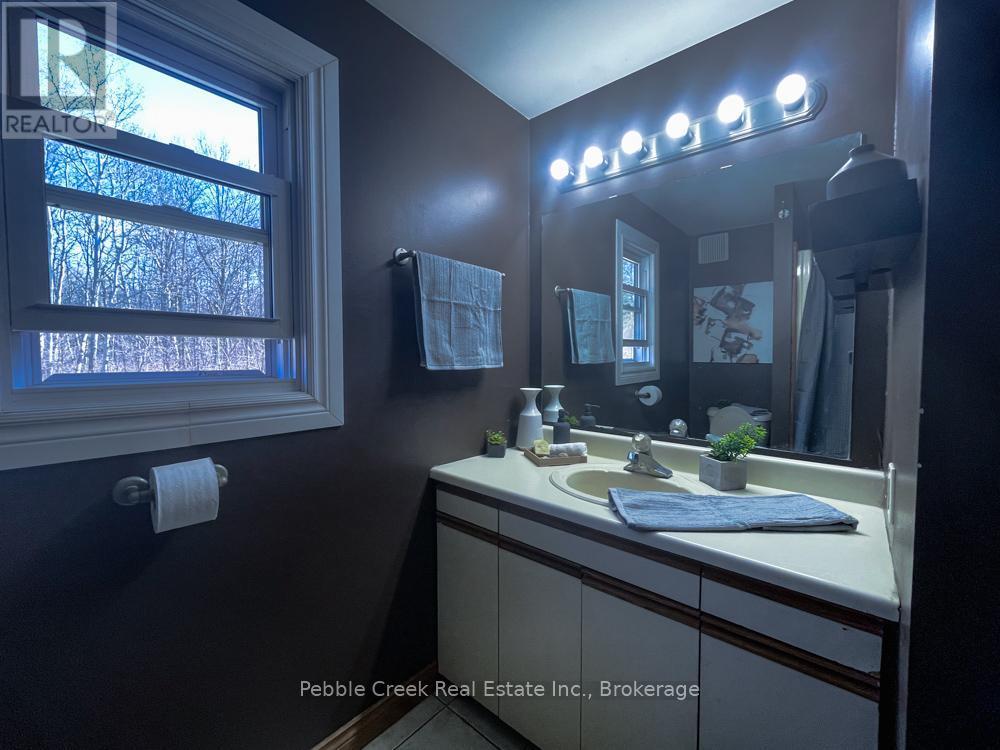 Bathroom - 78240 Parr Line, Central Huron (Goderich), ON - Indoor Photo Showing Bathroom