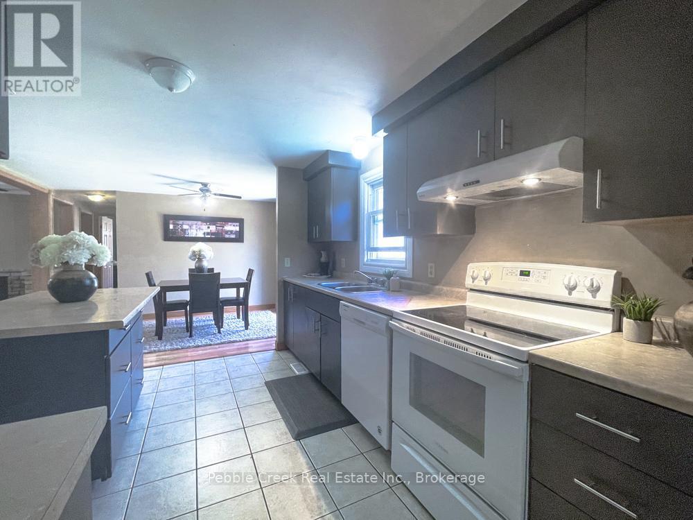 Kitchen - 78240 Parr Line, Central Huron (Goderich), ON - Indoor Photo Showing Kitchen