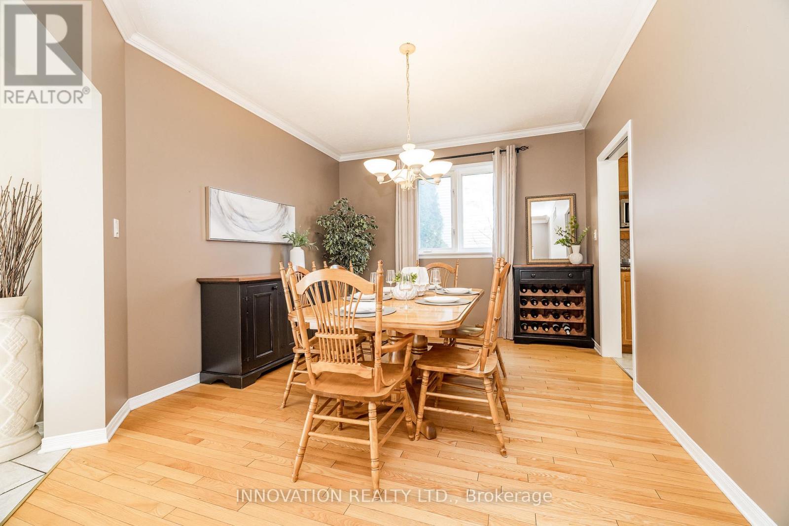 25 Kyle Avenue, Ottawa, ON - Indoor Photo Showing Dining Room