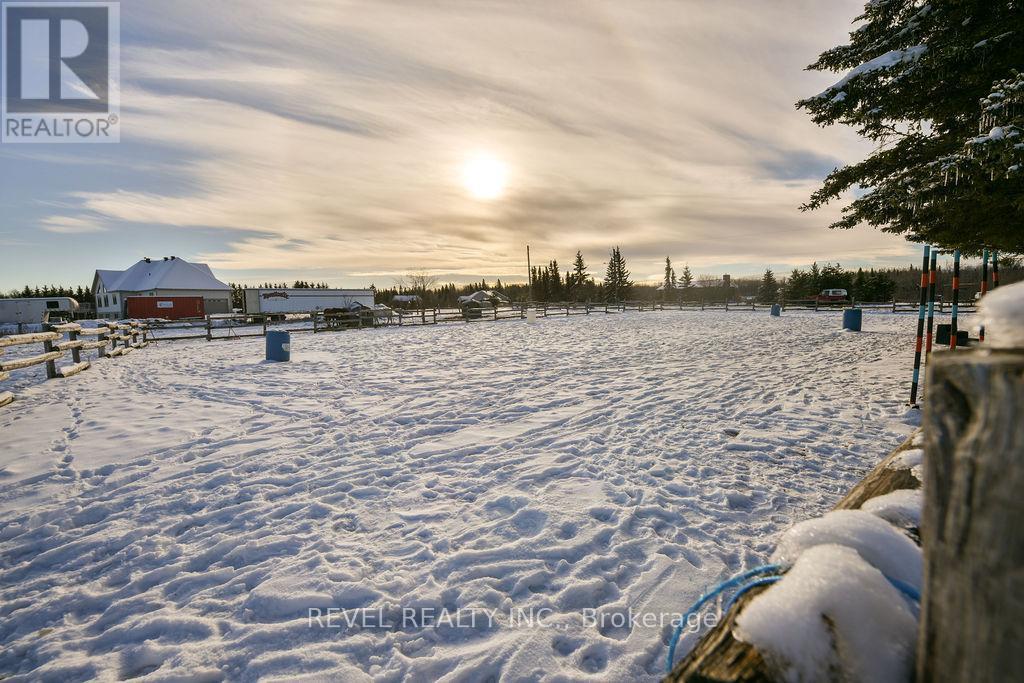 2104 Jaguar Drive, Timmins (Mtj - 101 West), ON - Outdoor With View