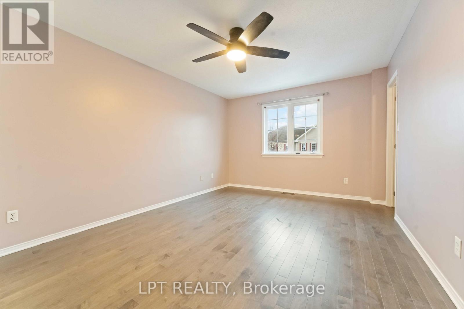 213 Idlewild Private, Ottawa, ON - Indoor Photo Showing Other Room