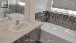4pc Primary Ensuite -