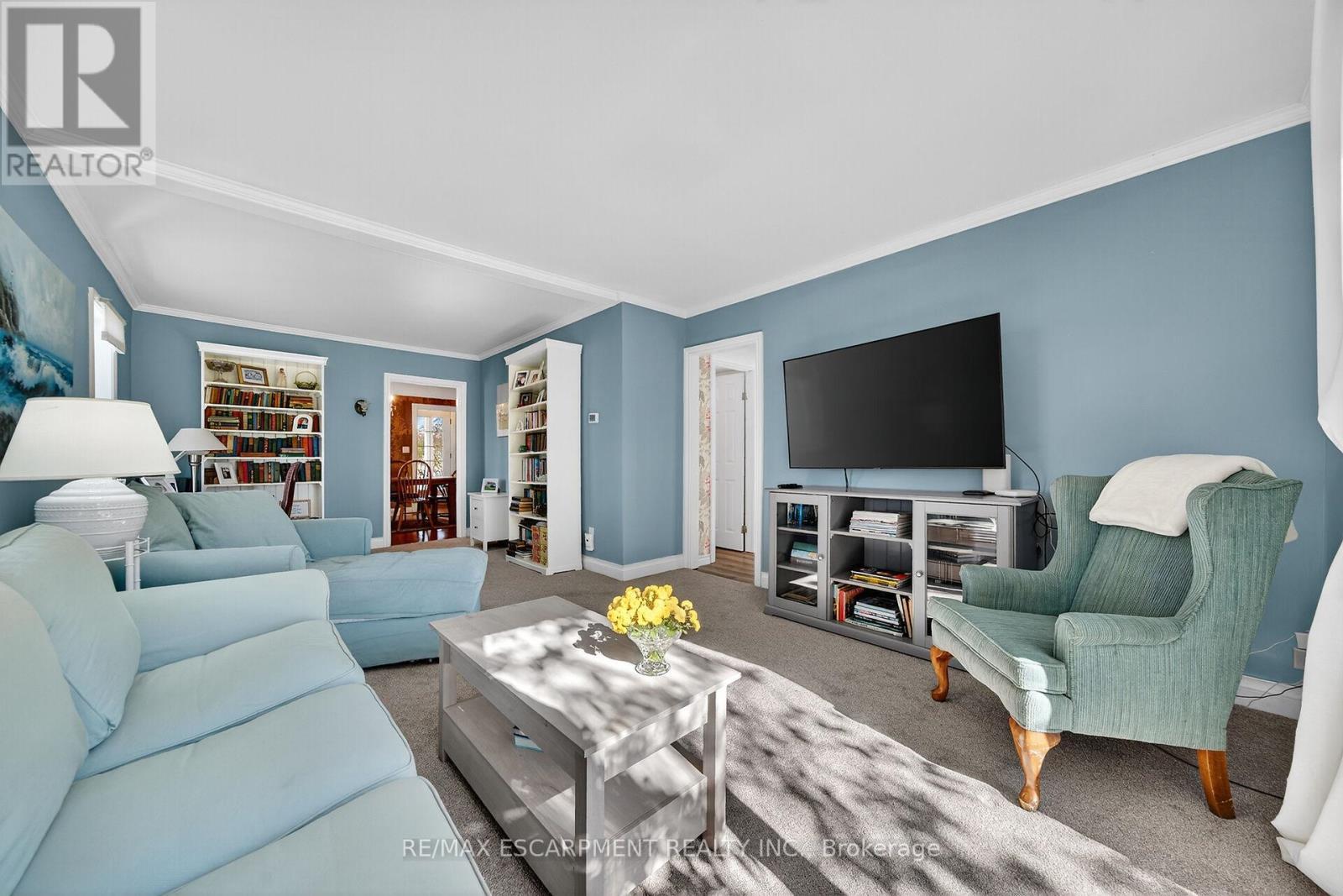 1072 Concession 13 Townsend, Norfolk, ON - Indoor Photo Showing Living Room