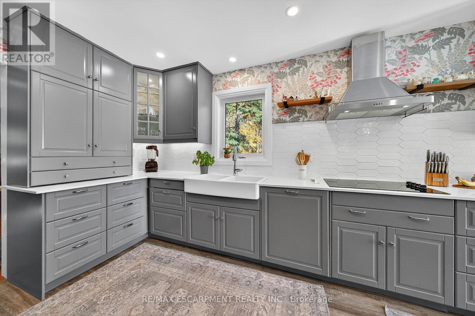 1072 Concession 13 Townsend, Norfolk, ON - Indoor Photo Showing Kitchen With Upgraded Kitchen