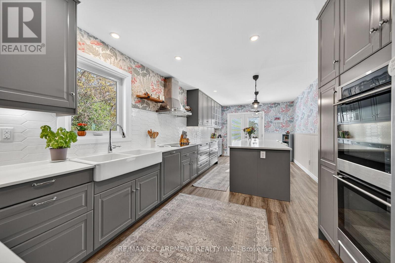 1072 Concession 13 Townsend, Norfolk, ON - Indoor Photo Showing Kitchen With Upgraded Kitchen