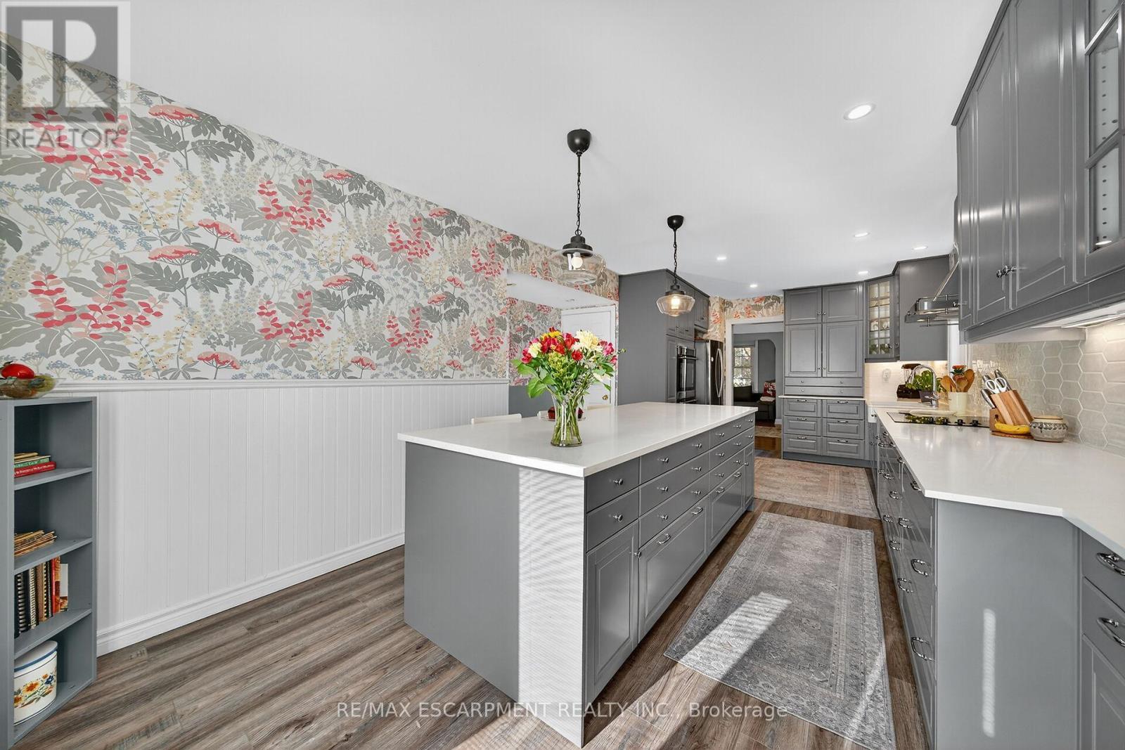 1072 Concession 13 Townsend, Norfolk, ON - Indoor Photo Showing Kitchen With Upgraded Kitchen