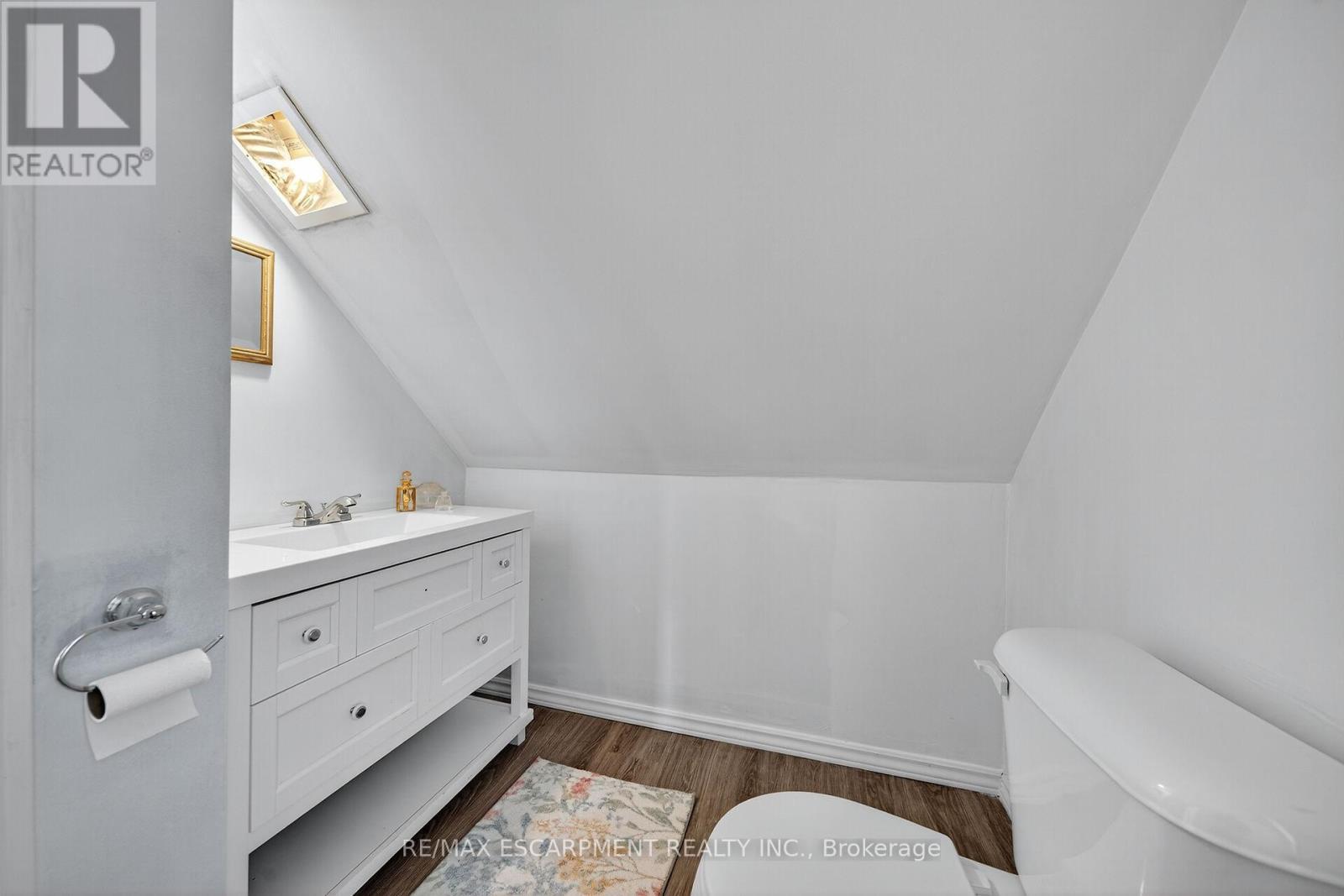 1072 Concession 13 Townsend, Norfolk, ON - Indoor Photo Showing Bathroom