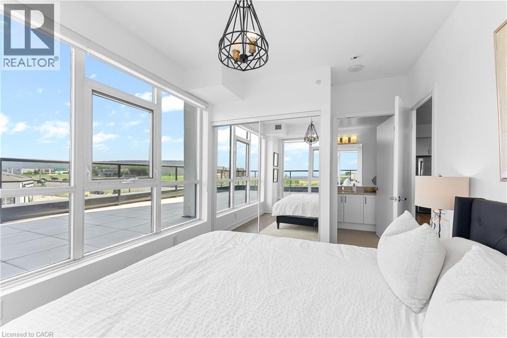 550 North Service Road Unit# 218, Grimsby, ON - Indoor Photo Showing Bedroom