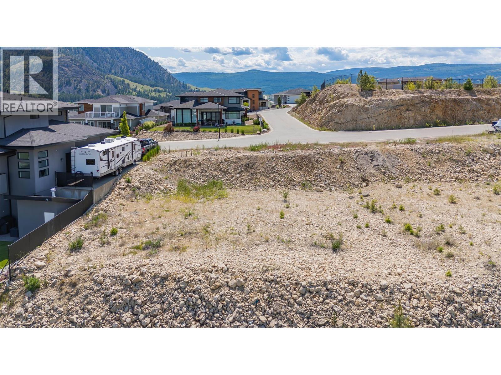 1726 Carnegie Street, Kelowna, BC