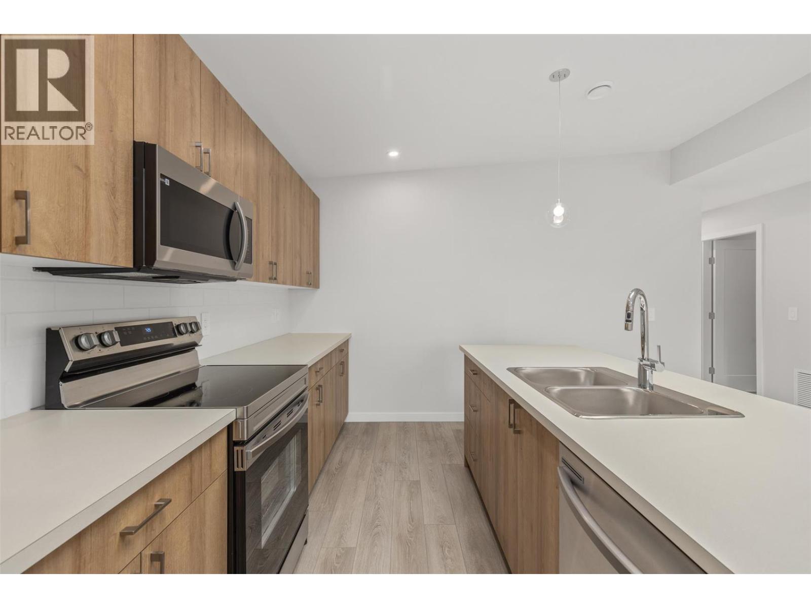 Monarch Floor Plan shown with Beach Interior - 8900 Jim Bailey Road Unit# 115, Kelowna, BC