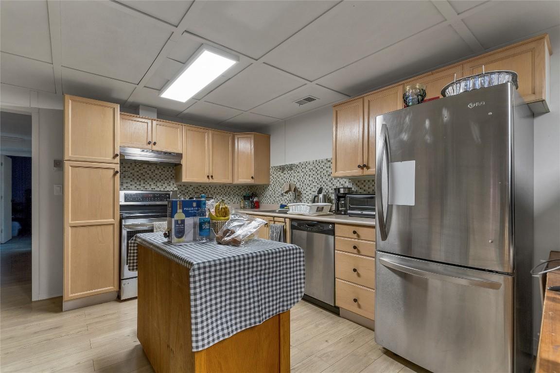3600 37 Avenue, Vernon, BC - Indoor Photo Showing Kitchen