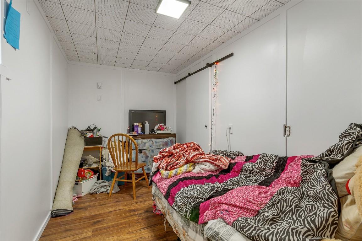 3600 37 Avenue, Vernon, BC - Indoor Photo Showing Bedroom