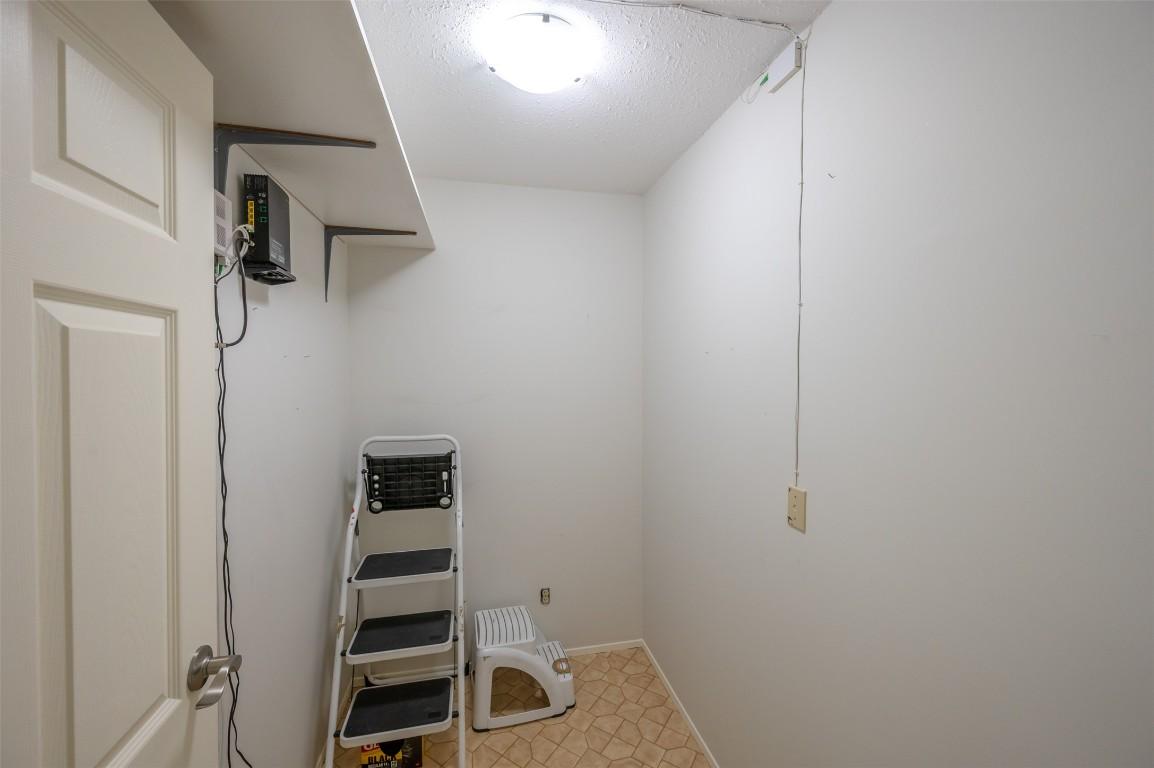 103-1820 Atkinson Street, Penticton, BC - Indoor Photo Showing Other Room