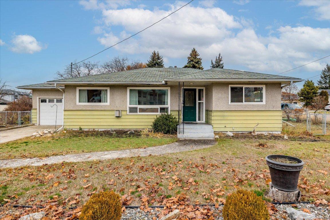 1190 Guisachan Road, Kelowna, BC - Outdoor