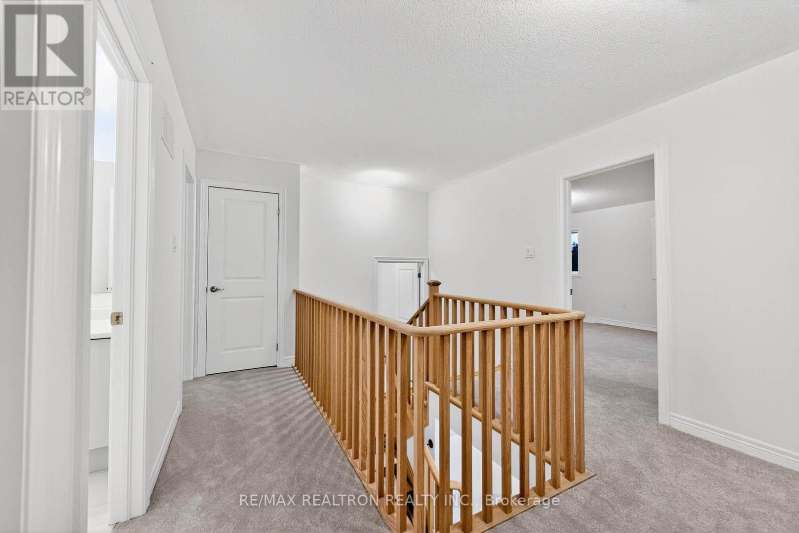 1 Wakefield Boulevard, Essa, ON - Indoor Photo Showing Other Room