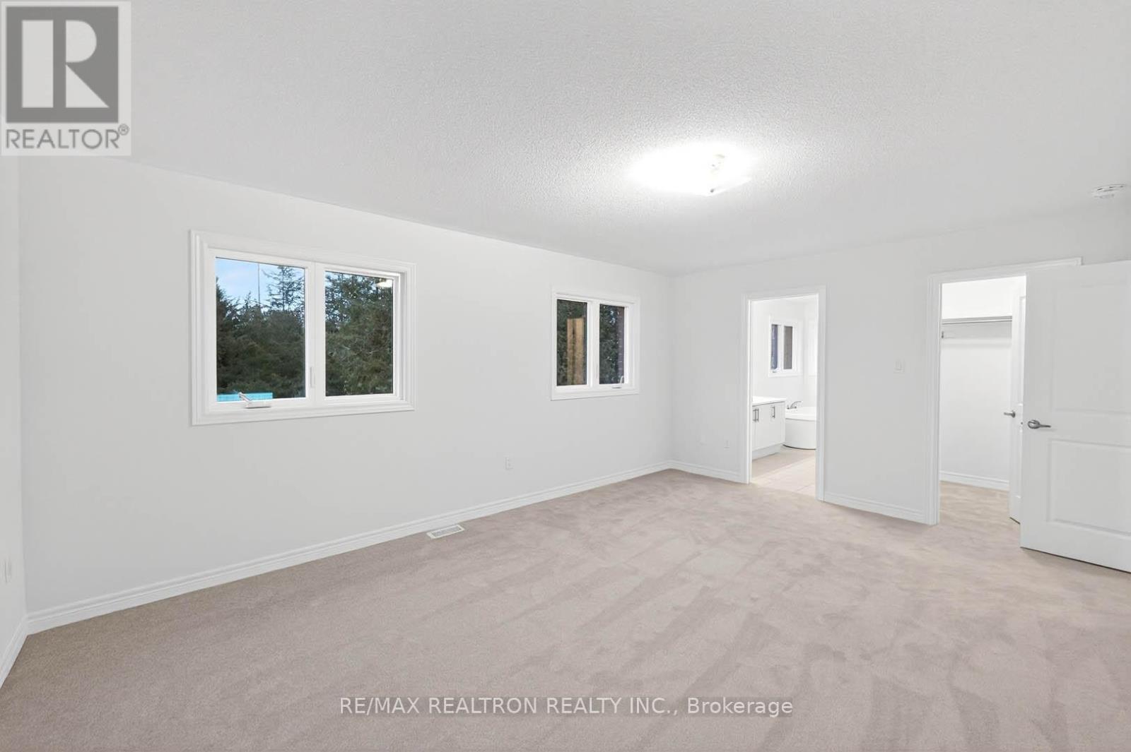 1 Wakefield Boulevard, Essa, ON - Indoor Photo Showing Other Room