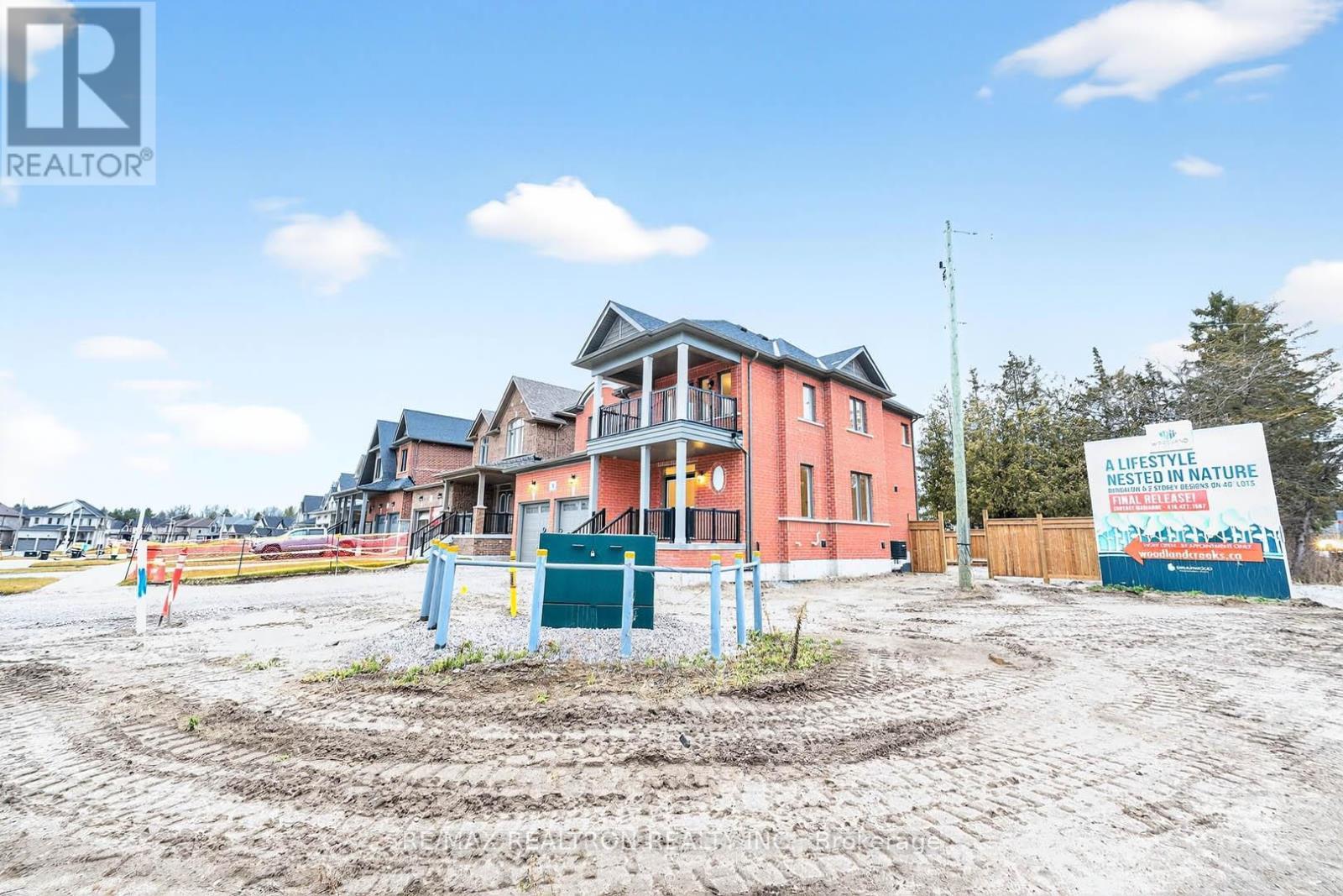 1 Wakefield Boulevard, Essa, ON - Outdoor