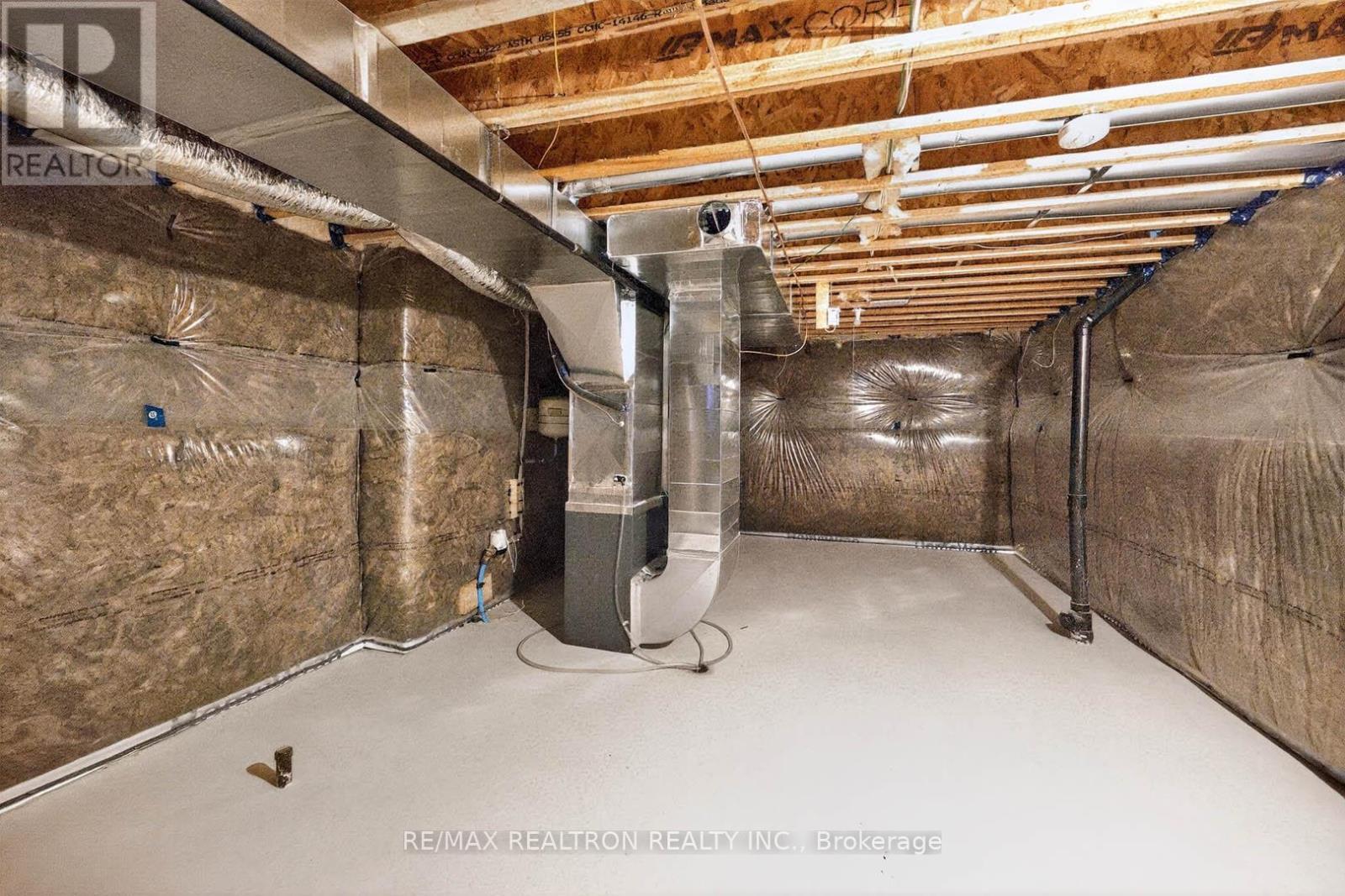 1 Wakefield Boulevard, Essa, ON - Indoor Photo Showing Basement