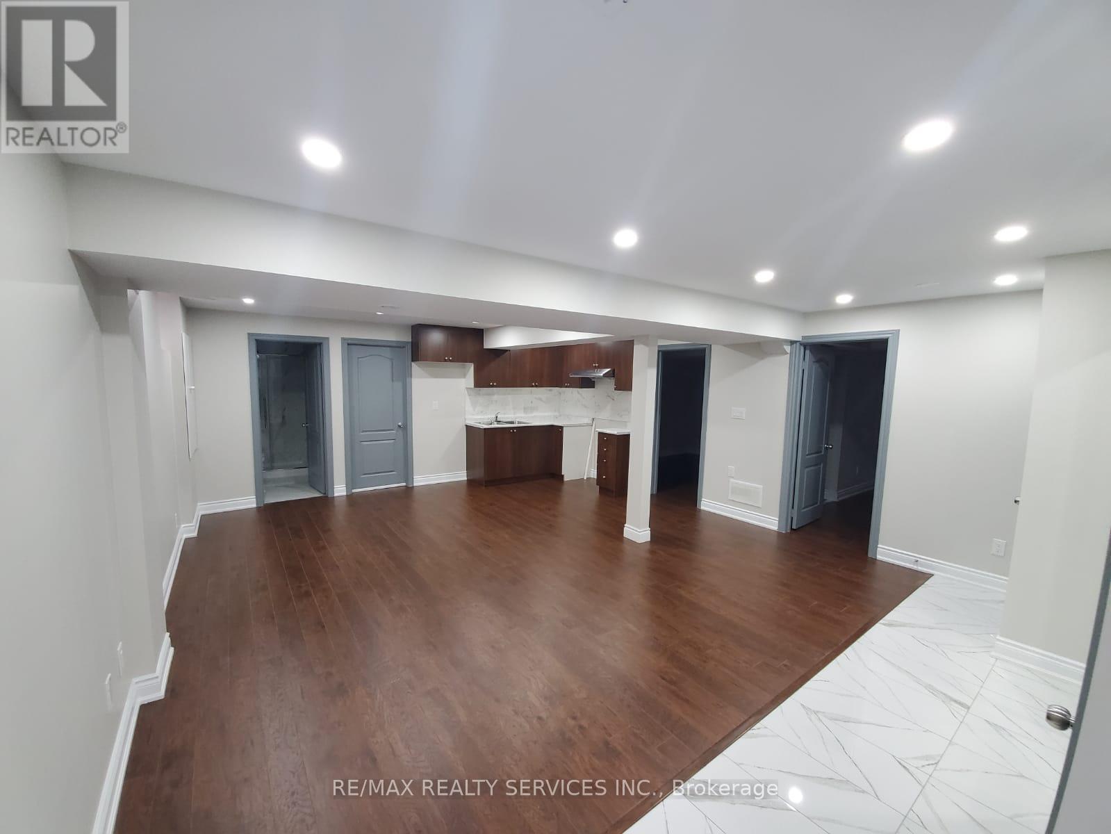(Basement) - 4 Mellowood Avenue, Brampton, ON