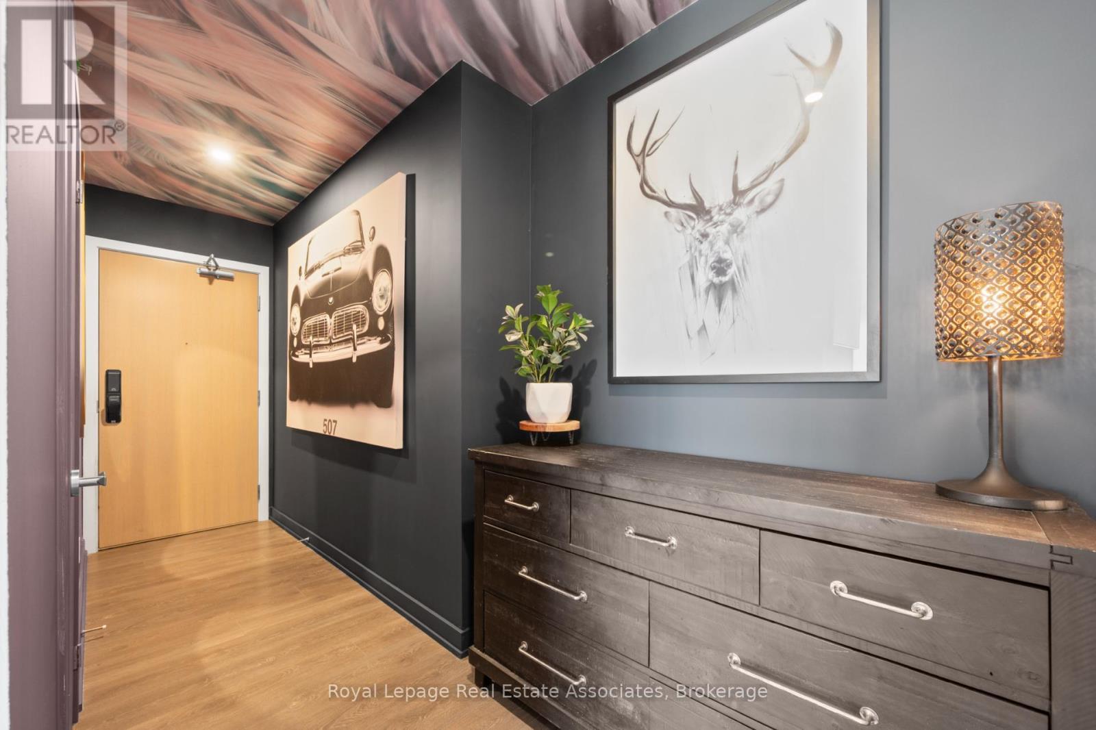 602 - 370 Martha Street, Burlington, ON - Indoor Photo Showing Other Room