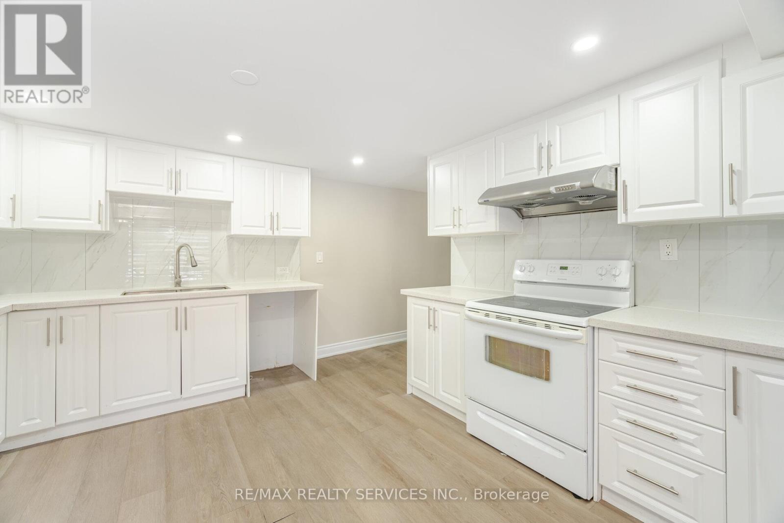 12270 Fourth Line, Milton, ON - Indoor Photo Showing Kitchen