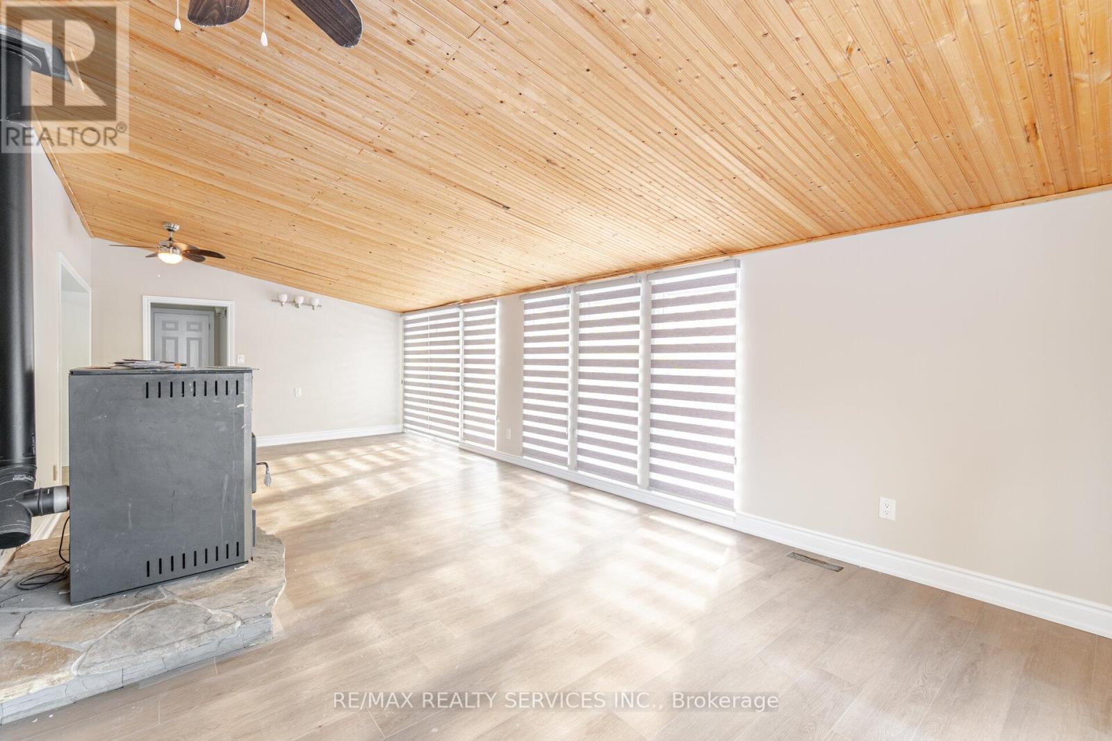 12270 Fourth Line, Milton, ON - Indoor Photo Showing Other Room