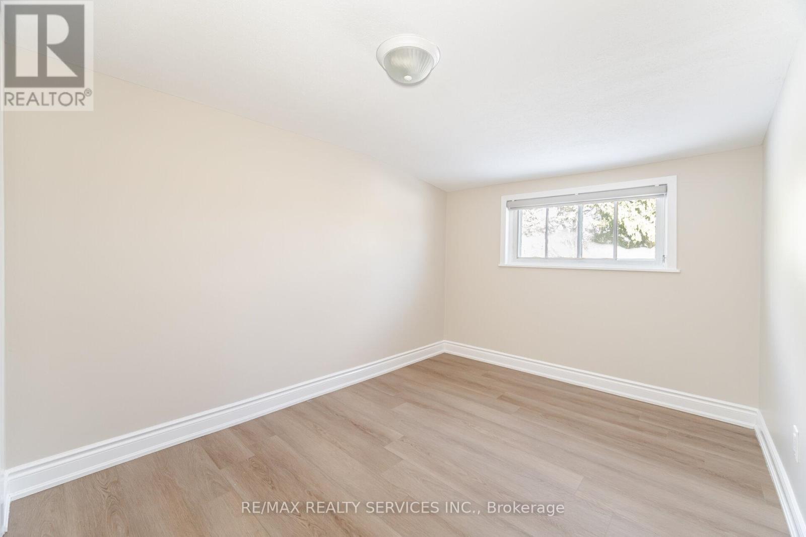 12270 Fourth Line, Milton, ON - Indoor Photo Showing Other Room