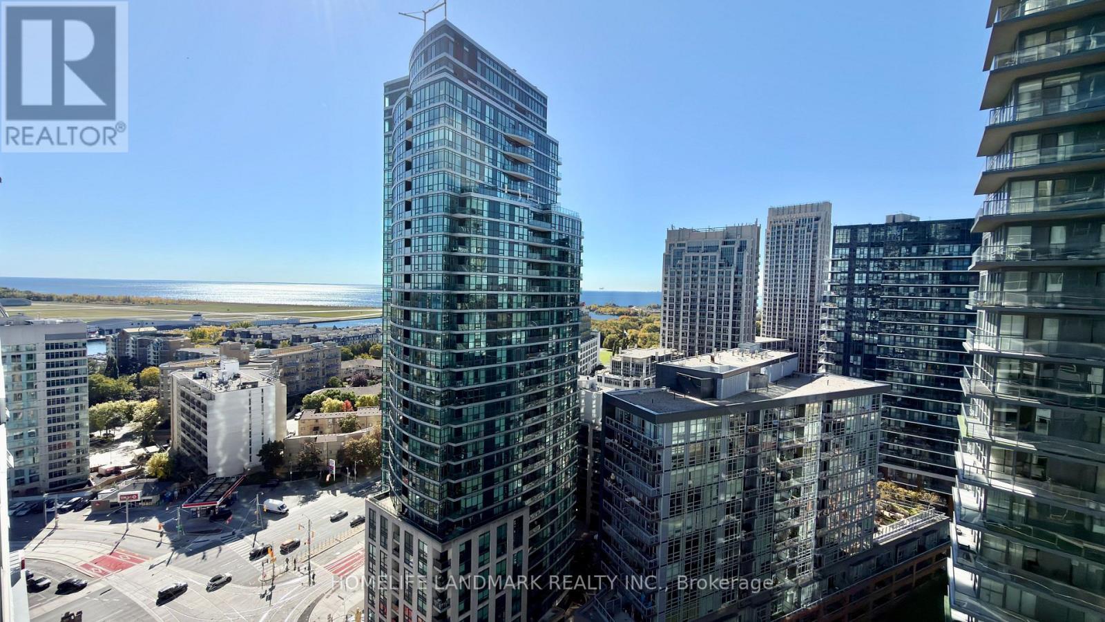 2516 - 19 Bathurst Street, Toronto, ON - Outdoor With Facade