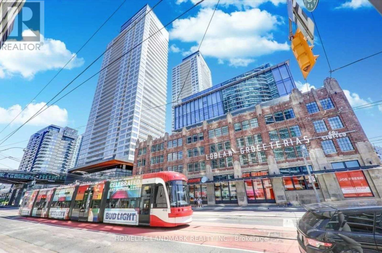 2516 - 19 Bathurst Street, Toronto, ON - Outdoor