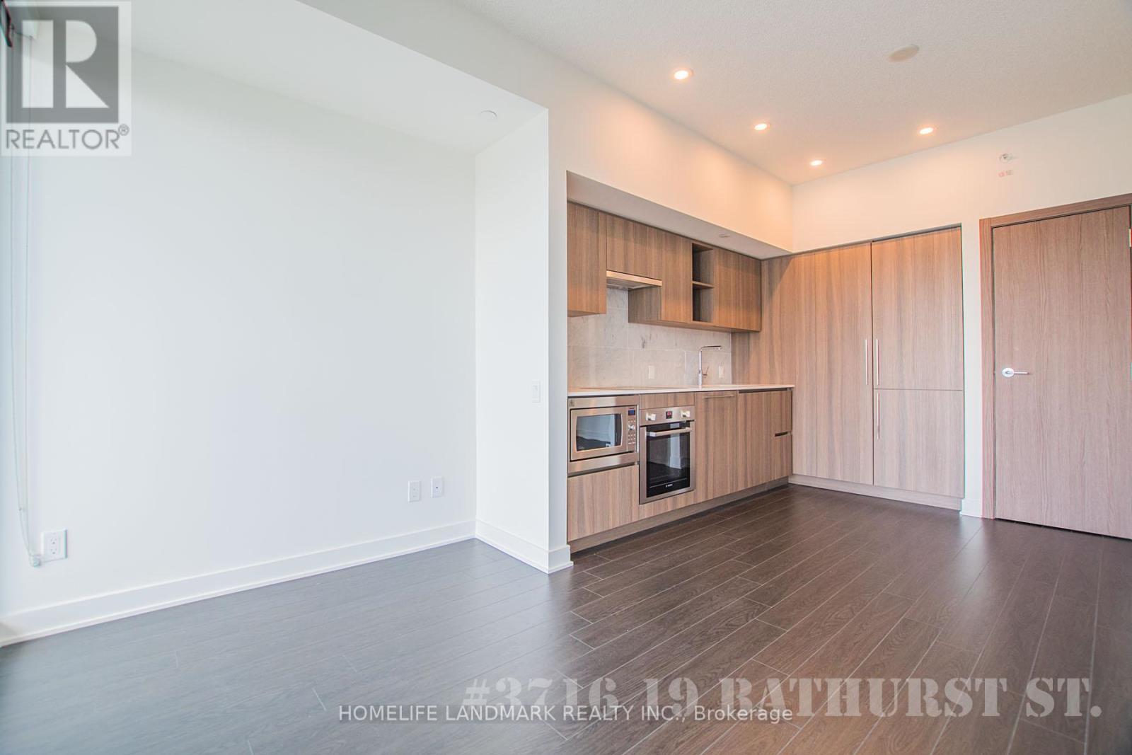 2516 - 19 Bathurst Street, Toronto, ON - Indoor