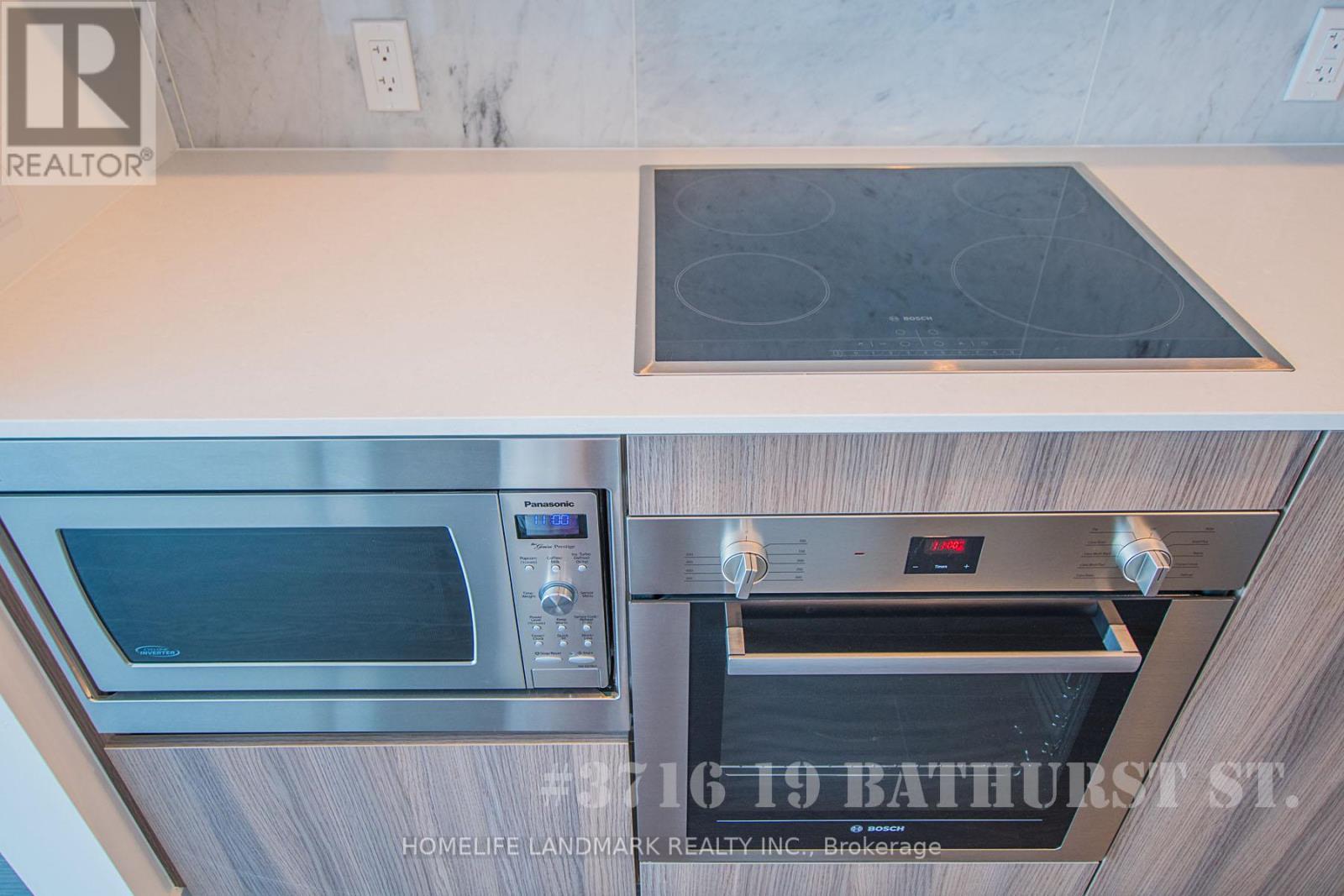 2516 - 19 Bathurst Street, Toronto, ON - Indoor Photo Showing Kitchen
