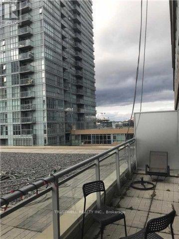 1110 - 10 Capreol Court, Toronto, ON - Outdoor