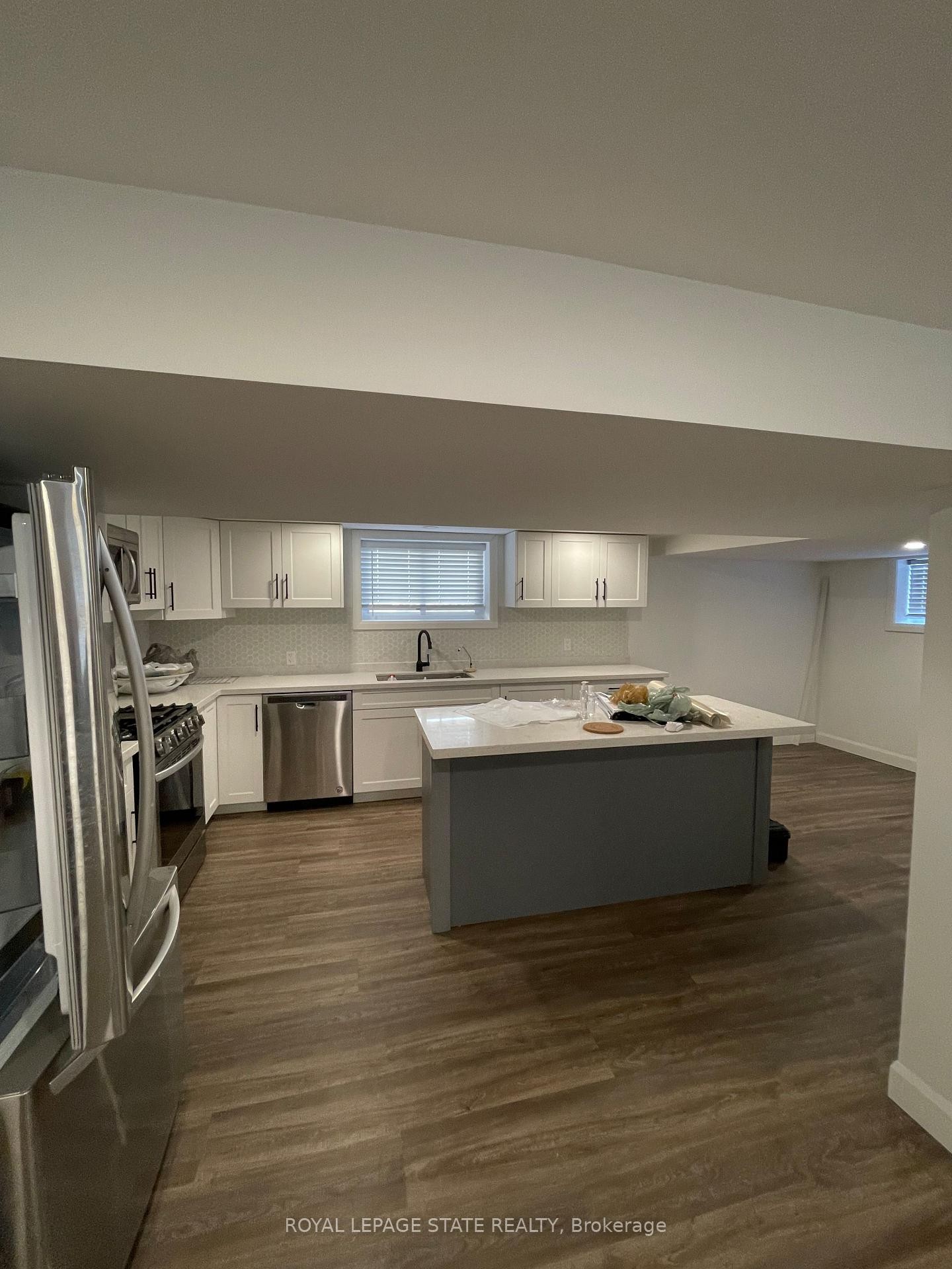 Lower-176 Queensdale Avenue, Hamilton, ON - Indoor Photo Showing Other Room