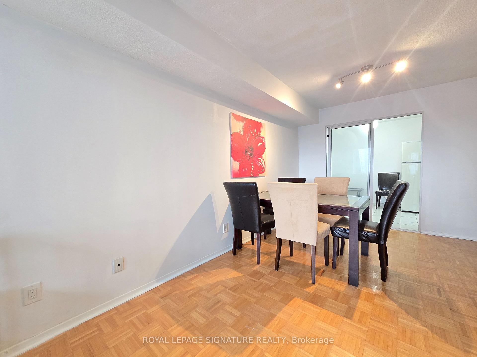 507-80 Alton Towers Circle, Toronto, ON - Indoor Photo Showing Dining Room