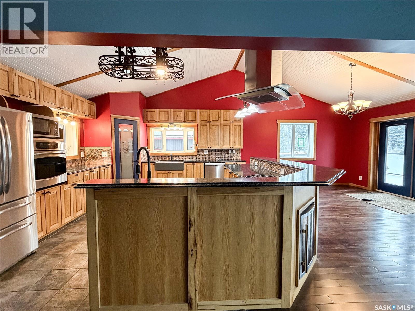 5 Acres Sw On Hwy 4, Meadow Lake Rm No.588, SK - Indoor Photo Showing Kitchen