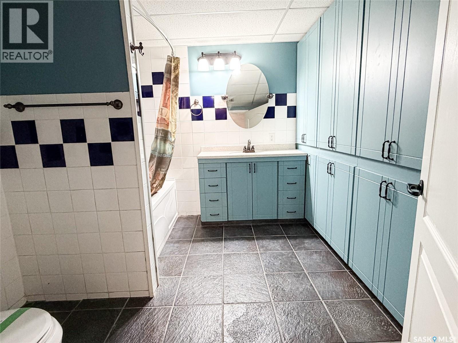 5 Acres Sw On Hwy 4, Meadow Lake Rm No.588, SK - Indoor Photo Showing Bathroom