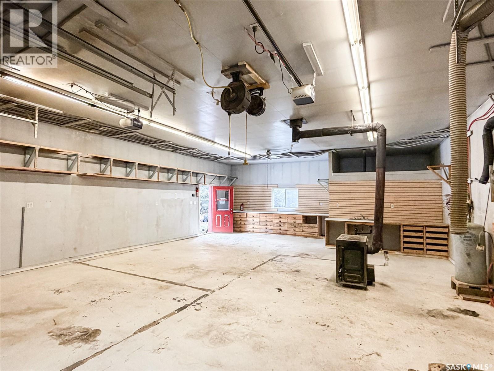 5 Acres Sw On Hwy 4, Meadow Lake Rm No.588, SK - Indoor Photo Showing Garage