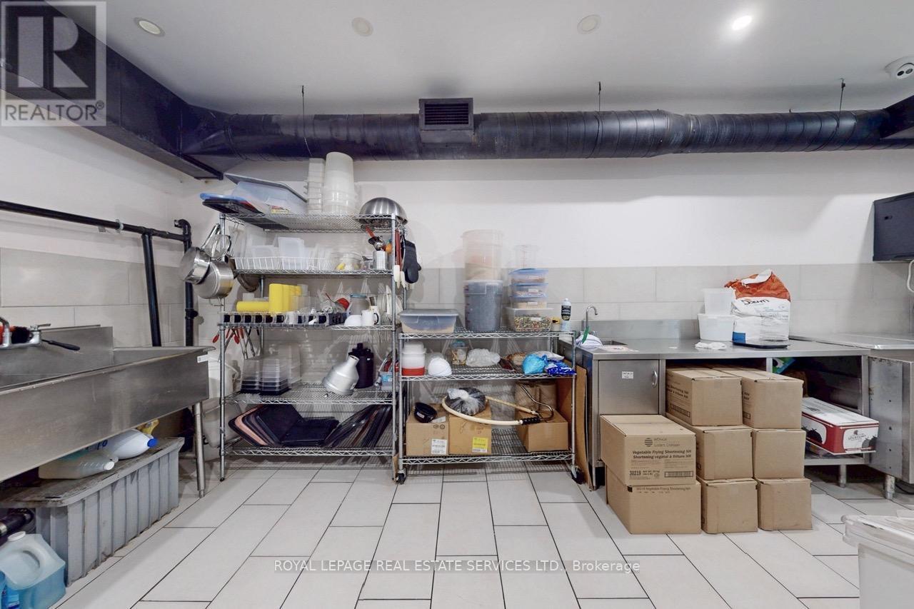 3830 Bloor Street W, Toronto, ON