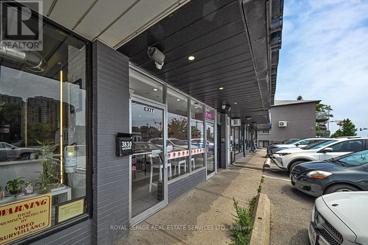 3830 Bloor Street W, Toronto, ON