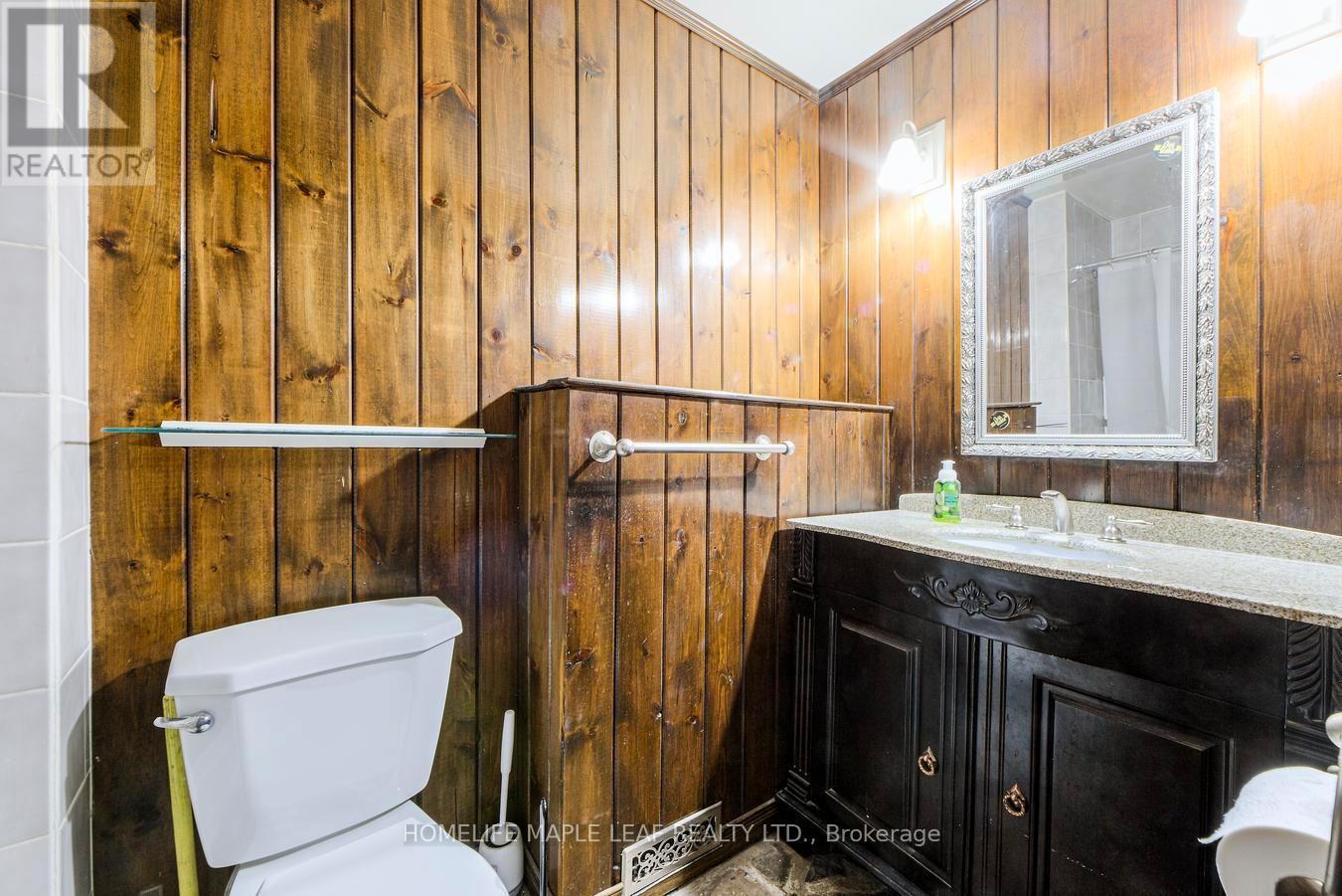 253048 9Th Line, Amaranth, ON - Indoor Photo Showing Bathroom