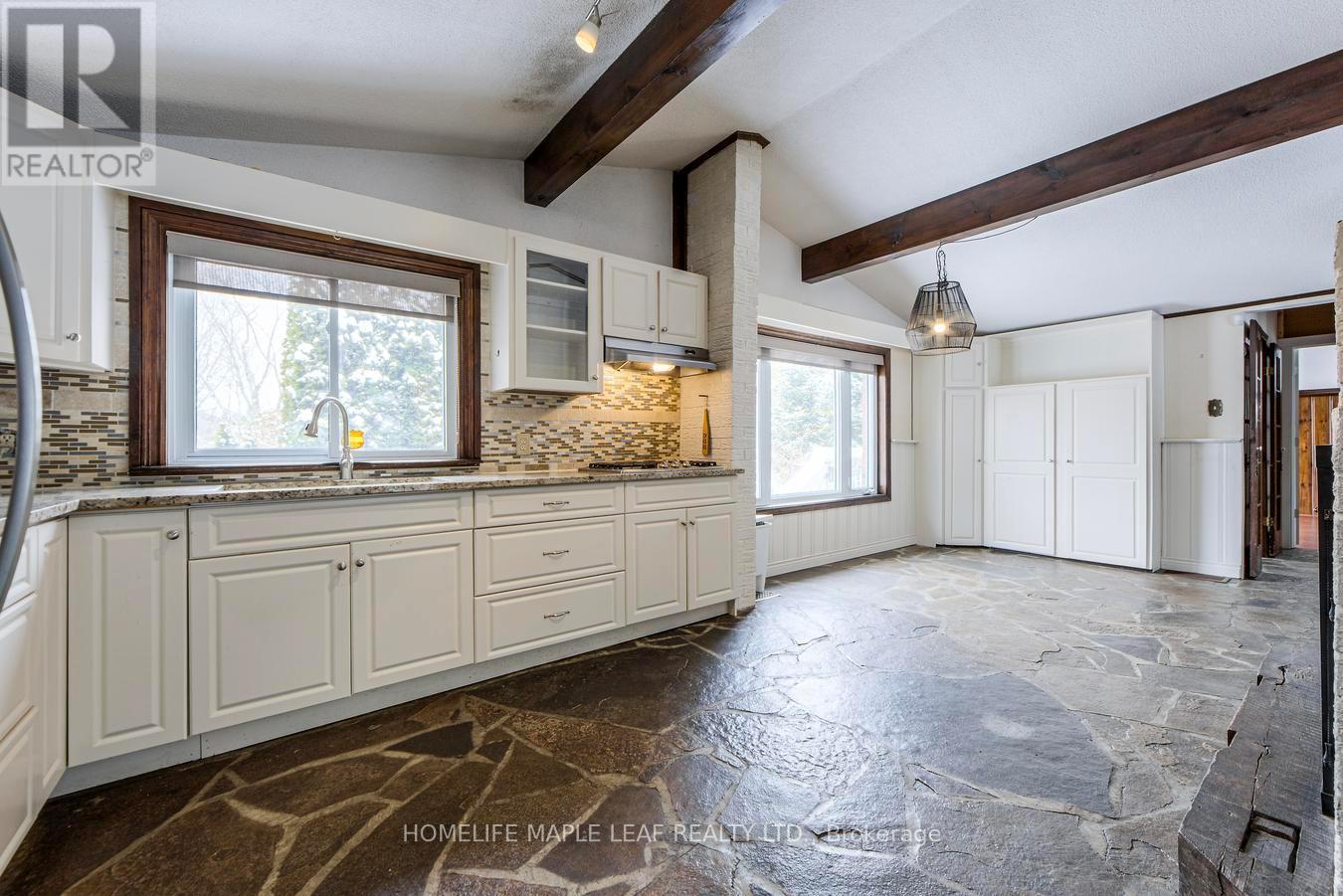 253048 9Th Line, Amaranth, ON - Indoor Photo Showing Kitchen