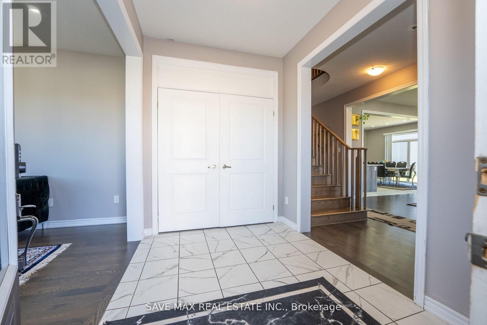 56 Witteveen Drive, Brantford, ON - Indoor Photo Showing Other Room