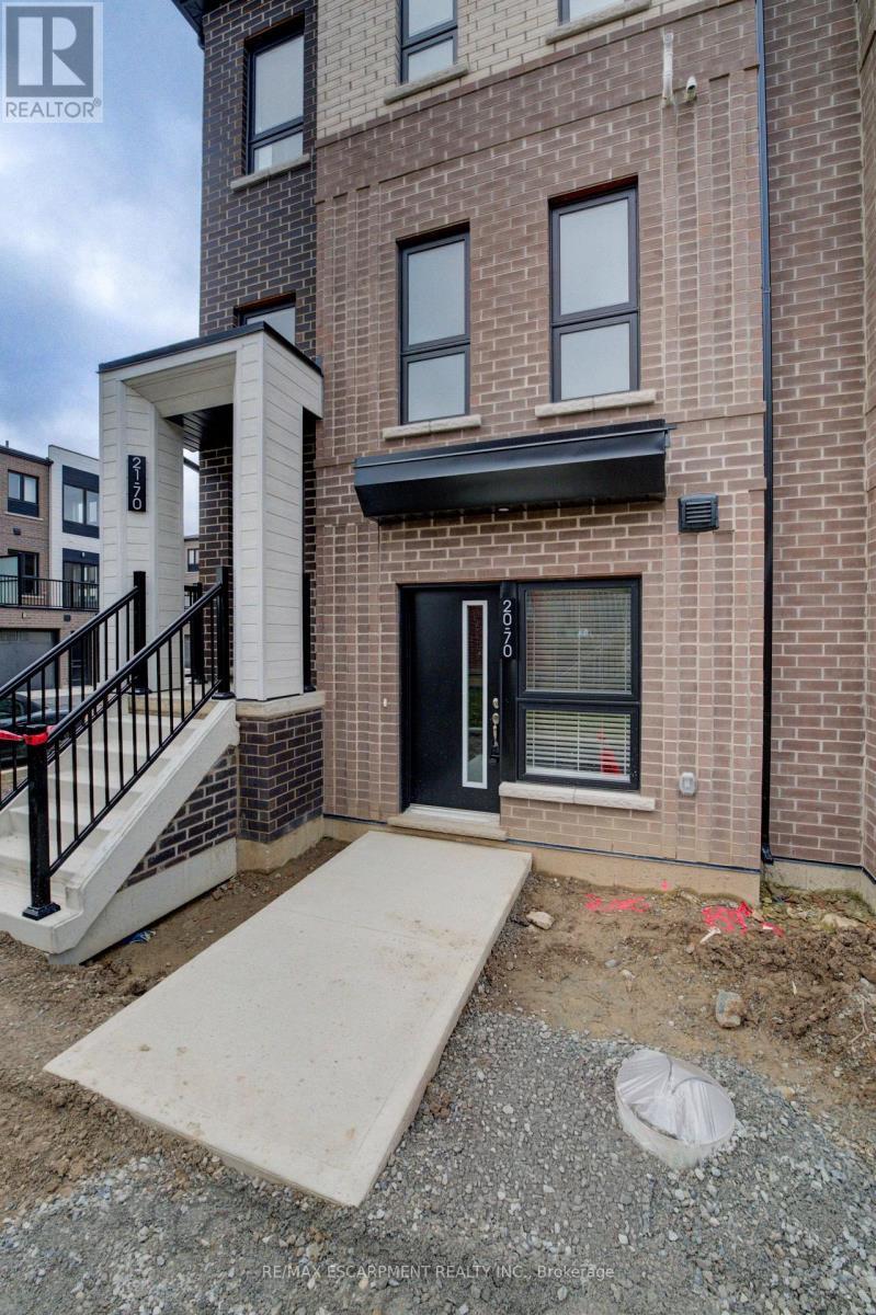 20 - 70 Kenesky Drive, Hamilton, ON - Outdoor